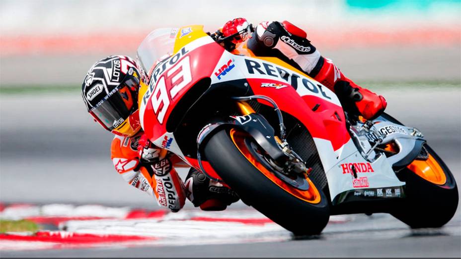 As férias não tiraram o ritmo de Marc Márquez, que liderou o primeiro dia em Sepang | <a href="https://preprod.quatrorodas.abril.com.br/moto/noticias/motogp-marquez-lidera-primeiro-dia-testes-sepang-772341.shtml" rel="migration">Leia mais</a>