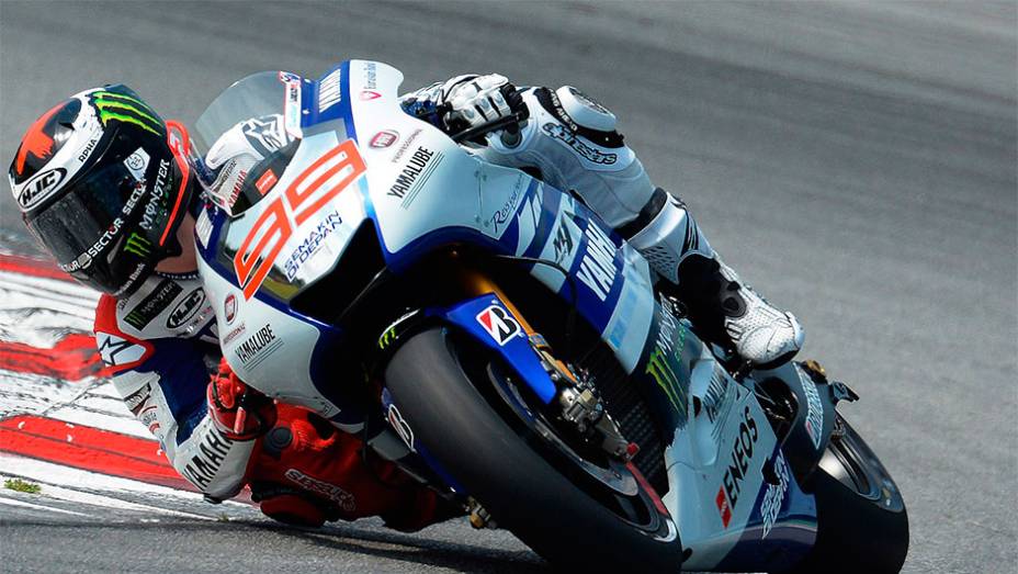 ... seguido por Jorge Lorenzo | <a href="https://preprod.quatrorodas.abril.com.br/moto/noticias/motogp-marquez-lidera-primeiro-dia-testes-sepang-772341.shtml" rel="migration">Leia mais</a>