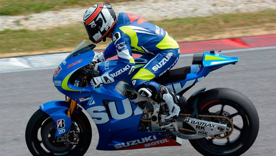 Randy de Puniet testou a Suzuki, que pode voltar à categoria em 2015 | <a href="https://preprod.quatrorodas.abril.com.br/moto/noticias/motogp-marquez-lidera-primeiro-dia-testes-sepang-772341.shtml" rel="migration">Leia mais</a>