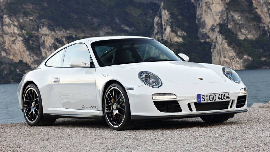Porsche - 125 PP100 | <a href="https://preprod.quatrorodas.abril.com.br/noticias/fabricantes/estudo-mostra-problemas-carros-novos-aumentou-773266.shtml" rel="migration">Leia mais</a>