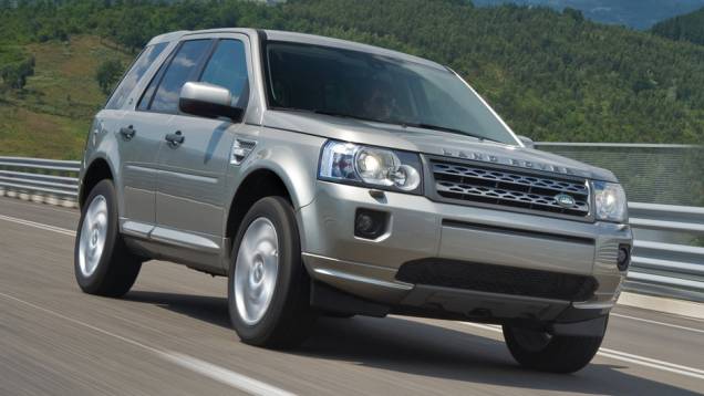 Land Rover - 179 PP100 | <a href="https://preprod.quatrorodas.abril.com.br/noticias/fabricantes/estudo-mostra-problemas-carros-novos-aumentou-773266.shtml" rel="migration">Leia mais</a> Land Rover - 179 PP100 | <a href="https://preprod.quatrorodas.abril.com.br/noticias/fabricantes/estudo-mostra-problemas-carros-novos-aumentou-773266.shtml" rel="migration">Leia mais</a>