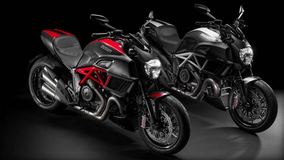 Em termos de design, a Diavel 2014 apresenta novo conjunto óptico dianteiro completamente em LED | <a href="https://preprod.quatrorodas.abril.com.br/moto/noticias/ducati-apresenta-diavel-reestilizada-775578.shtml" rel="migration">Leia mais</a>