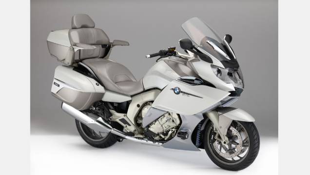 BMW apresenta nova K 1600 GTL Exclusive | <a href="https://preprod.quatrorodas.abril.com.br/moto/noticias/bmw-apresenta-nova-k-1600-gtl-exclusive-781765.shtml" rel="migration">Leia mais</a> BMW apresenta nova K 1600 GTL Exclusive | <a href="https://preprod.quatrorodas.abril.com.br/moto/noticias/bmw-apresenta-nova-k-1600-gtl-exclusive-781765.shtml" rel="migration">Leia mais</a>