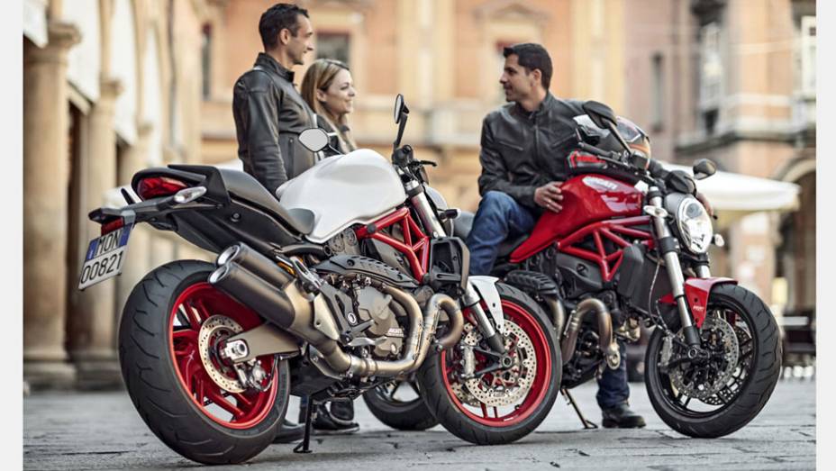 Modelo chega à Europa em julho, ainda sem preço divulgado | <a href="https://preprod.quatrorodas.abril.com.br/moto/noticias/ducati-revela-monster-821-2014-784507.shtml" rel="migration">Leia mais</a> Modelo chega à Europa em julho, ainda sem preço divulgado | <a href="https://preprod.quatrorodas.abril.com.br/moto/noticias/ducati-revela-monster-821-2014-784507.shtml" rel="migration">Leia mais</a>