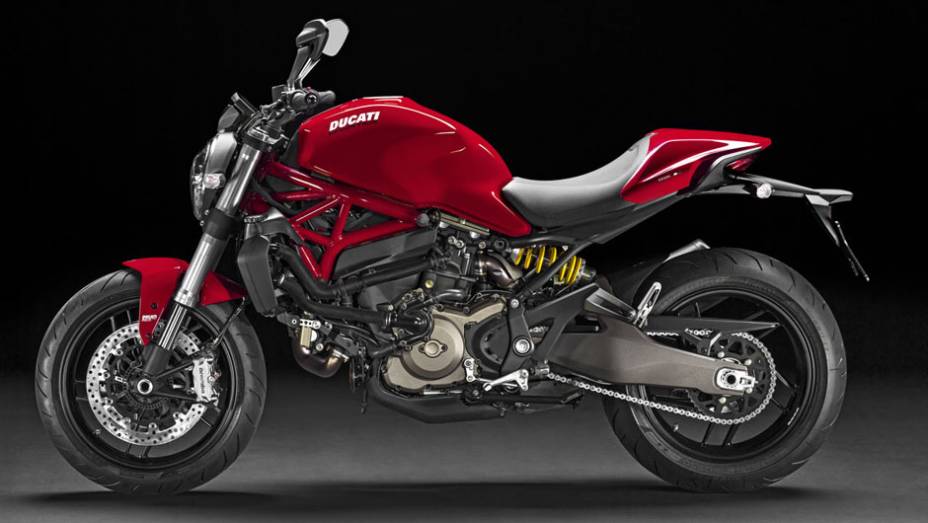 O design e o DNA da Monster 1200 foi seguido pela novidade de Borgo Panigale | <a href="https://preprod.quatrorodas.abril.com.br/moto/noticias/ducati-revela-monster-821-2014-784507.shtml" rel="migration">Leia mais</a>