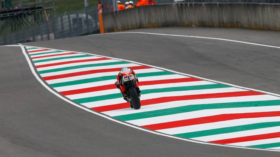 O alemão Stefan Bradl ficou com o sétimo melhor tempo | <a href="https://preprod.quatrorodas.abril.com.br/moto/noticias/motogp-marquez-lidera-treinos-mugello-784616.shtml" rel="migration">Leia mais</a>