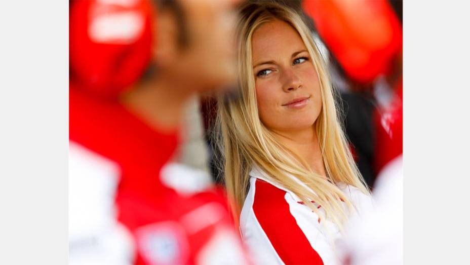 Veja as belas Garotas da MotoGP, etapa da Holanda | <a href="https://preprod.quatrorodas.abril.com.br/moto/galerias/competicoes/motogp-2014-assen-787516.shtml" rel="migration">Leia mais</a>