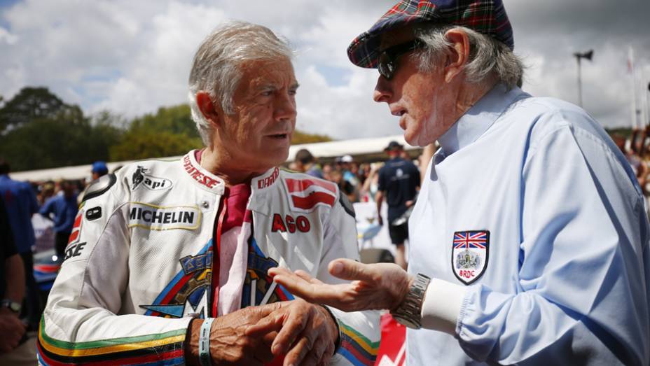 O escocês se encontrou com a lenda do motociclismo, Giacomo Agostini | <a href="https://preprod.quatrorodas.abril.com.br/galerias/especiais/festival-goodwood-2014-parte-1-787499.shtml" rel="migration">Parte 1</a>