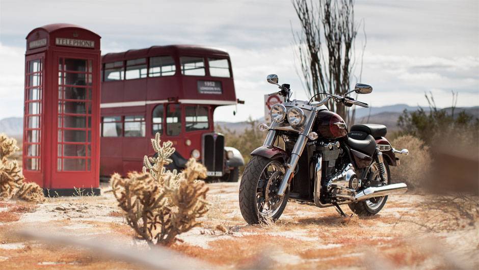Triumph Thunderbird Commander