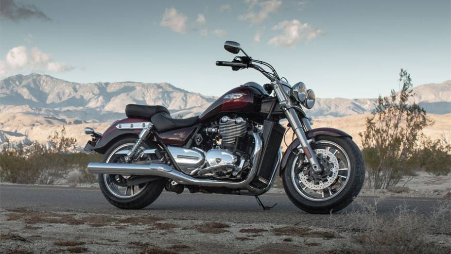 A Commander conta com o j&aacute; conhecido motor T16, de 1699 cc, da irm&atilde; "Storm" | <a href="https://preprod.quatrorodas.abril.com.br/moto/noticias/triumph-lanca-thunderbird-commander-brasil-791427.shtml" rel="migration">Leia mais</a>