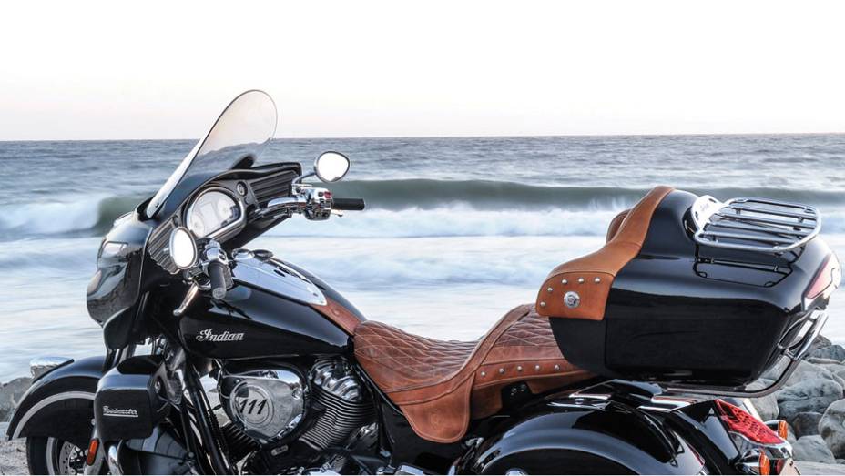 O modelo conta com um novo para-brisas montado Horizon, ajust&aacute;vel por meio de um bot&atilde;o | <a href="https://preprod.quatrorodas.abril.com.br/moto/noticias/indian-apresenta-roadmaster-2015-eua-793017.shtml" rel="migration">Leia mais</a>