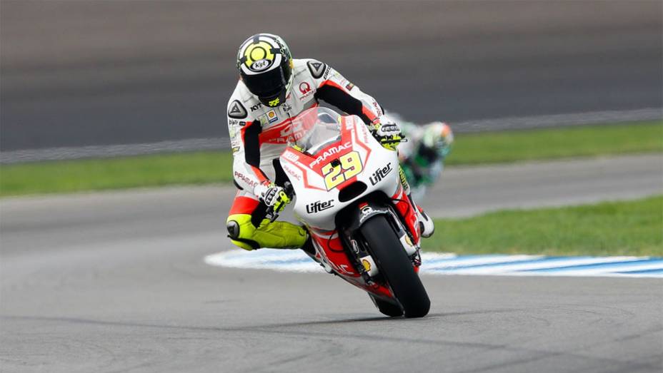 Andrea Iannone larga em sétimo no domingo | <a href="https://preprod.quatrorodas.abril.com.br/moto/noticias/motogp-marquez-conquista-pole-indianapolis-795041.shtml" rel="migration">Leia mais</a>