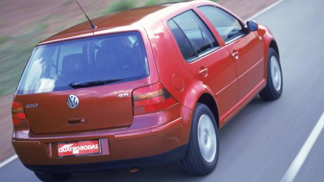 Um ano após sua chegada ao país, o Golf começou a ser fabricado em São José dos Pinhais (PR) ao lado do... A3 | <a href="https://preprod.quatrorodas.abril.com.br/carros/lancamentos/volkswagen-golf-vii-749855.shtml" rel="migration">Mais sobre o novo Golf no Brasil</a> | Um ano após sua chegada ao país, o Golf começou a ser fabricado em São José dos Pinhais (PR) ao lado do... A3 | <a href="https://preprod.quatrorodas.abril.com.br/carros/lancamentos/volkswagen-golf-vii-749855.shtml" rel="migration">Mais sobre o novo Golf no Brasil</a> |