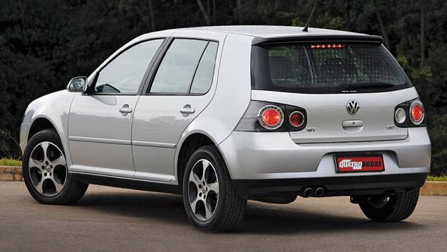 Ele foi lançado em 2007 e ainda deve permanecer em linha por mais alguns meses, mesmo com a chegada da sétima geração | <a href="https://preprod.quatrorodas.abril.com.br/carros/lancamentos/volkswagen-golf-vii-749855.shtml" rel="migration">Mais sobre o novo Golf no Brasil</a> | Ele foi lançado em 2007 e ainda deve permanecer em linha por mais alguns meses, mesmo com a chegada da sétima geração | <a href="https://preprod.quatrorodas.abril.com.br/carros/lancamentos/volkswagen-golf-vii-749855.shtml" rel="migration">Mais sobre o novo Golf no Brasil</a> |