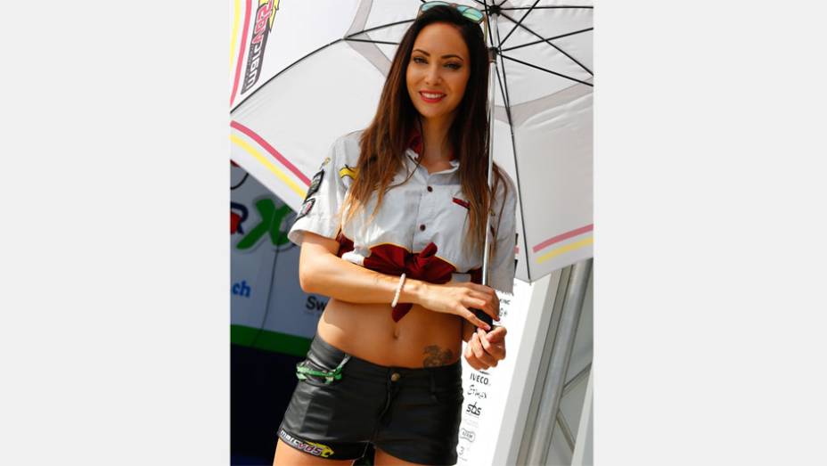 Veja as belas Garotas da MotoGP de Brno e saiba como foi a corrida | <a href="https://preprod.quatrorodas.abril.com.br/moto/noticias/pedrosa-quebra-invencibilidade-marquez-797037.shtml" rel="migration">Leia mais</a>