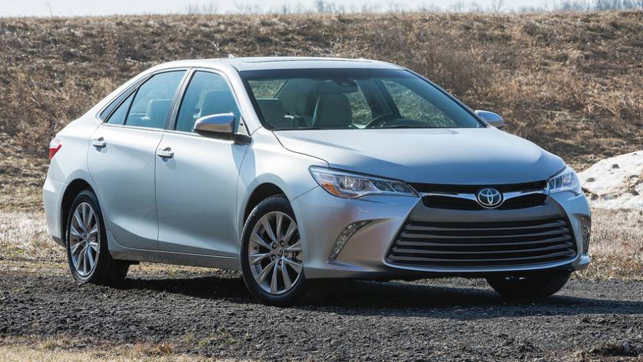 Toyota Camry | <a href="https://preprod.quatrorodas.abril.com.br/galerias/especiais/north-american-truck-utility-of-the-year-2015-802090.shtml" rel="migration">Candidatos ao NA Truck/Utility of the Year 2015</a>