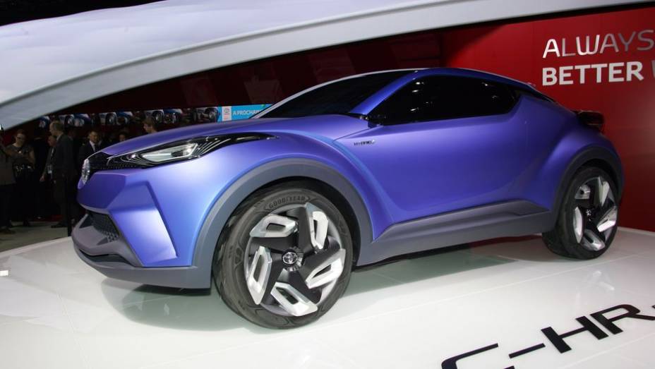 Toyota C-HR | <a href="https://preprod.quatrorodas.abril.com.br/noticias/saloes/paris-2014/toyota-anteve-crossover-c-hr-concept-803577.shtml" rel="migration">Leia mais</a> | <a href="https://preprod.quatrorodas.abril.com.br/galerias/saloes/paris/2014/direto-paris-2014-parte-1-803949.shtml" rel="migration"></a>