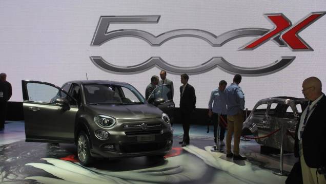 Fiat 500X | <a href="https://preprod.quatrorodas.abril.com.br/noticias/saloes/paris-2014/fiat-lanca-crossover-500x-803435.shtml" rel="migration">Leia mais</a> | <a href="https://preprod.quatrorodas.abril.com.br/galerias/saloes/paris/2014/direto-paris-2014-parte-1-803949.shtml" rel="migration">Veja mais:</a> Fiat 500X | <a href="https://preprod.quatrorodas.abril.com.br/noticias/saloes/paris-2014/fiat-lanca-crossover-500x-803435.shtml" rel="migration">Leia mais</a> | <a href="https://preprod.quatrorodas.abril.com.br/galerias/saloes/paris/2014/direto-paris-2014-parte-1-803949.shtml" rel="migration">Veja mais:</a>