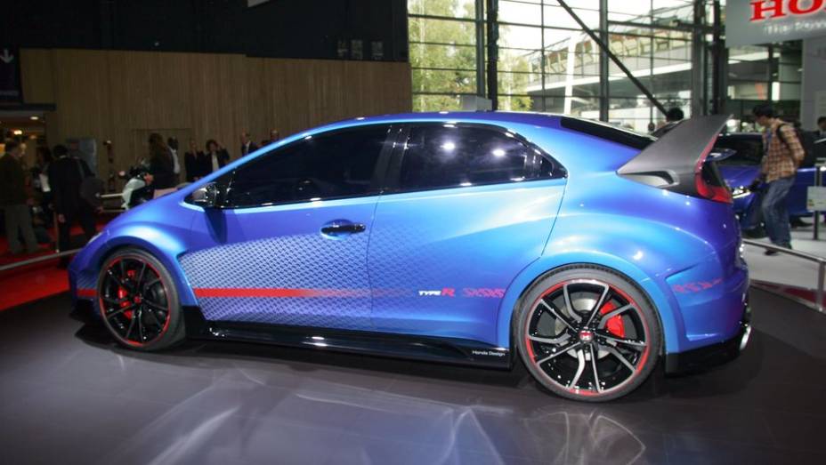 Honda Civic Type R concept II | <a href="https://preprod.quatrorodas.abril.com.br/noticias/saloes/paris-2014/honda-civic-type-r-concept-ii-revelado-802818.shtml" rel="migration">Leia mais</a> | <a href="https://preprod.quatrorodas.abril.com.br/galerias/saloes/paris/2014/direto-paris-2014-" rel="migration"></a>