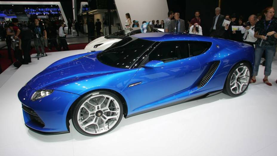 Lamborghini Asterion concept | <a href="https://preprod.quatrorodas.abril.com.br/noticias/saloes/paris-2014/lamborghini-asterion-concept-revelado-oficialmente-803466.shtml" rel="migration">Leia mais</a> | <a href="https://preprod.quatrorodas.abril.com.br/galerias/saloes/paris/2014/direto-" rel="migration"></a>