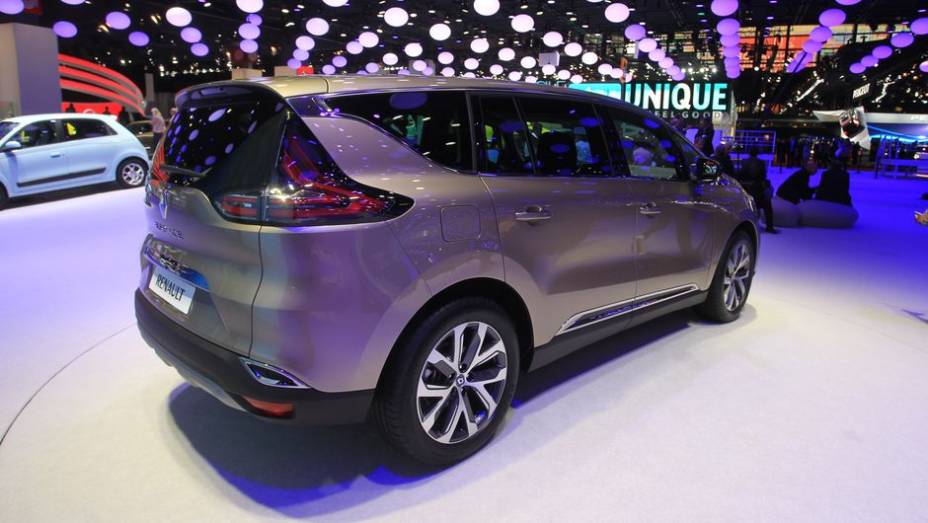 Renault Espace | <a href="https://preprod.quatrorodas.abril.com.br/noticias/saloes/paris-2014/novo-espace-chega-cara-crossover-802372.shtml" rel="migration">Leia mais</a> | <a href="https://preprod.quatrorodas.abril.com.br/galerias/saloes/paris/2014/direto-paris-2014-parte-1-803949.shtml" rel="migration"></a>