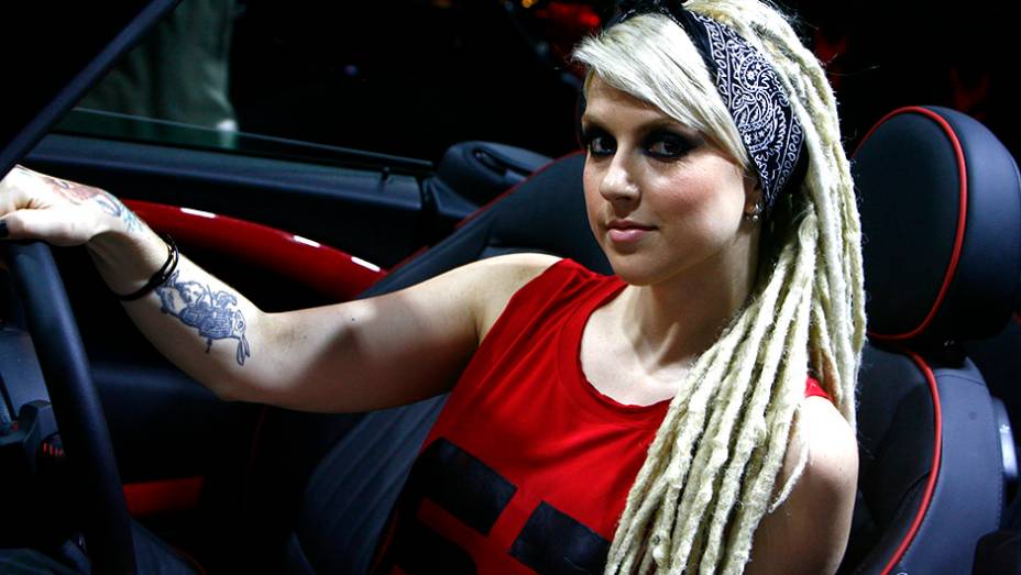 As mais belas garotas dos estandes do Salão do Automóvel na edição de 2014 | <a href="https://preprod.quatrorodas.abril.com.br/salao-do-automovel/2014/" rel="migration">Tudo sobre o Salão do Automóvel 2014</a>