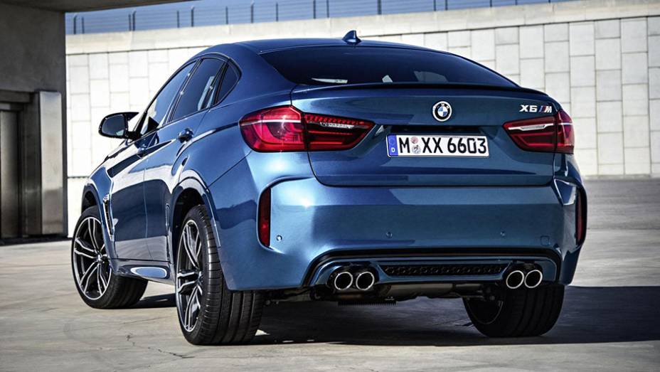 As novas vers&otilde;es chegam ao mercado no in&iacute;cio do segundo mestre de 2015 | <a href="https://preprod.quatrorodas.abril.com.br/noticias/saloes/losangeles-2014/bmw-revela-novos-x5m-x6m-808807.shtml" rel="migration">Leia mais</a>