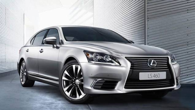 Lexus - Verdadeiro dono: Toyota Motors; Sede: Japão; Volume de produção: Não informado; Mercado que atende: Global Lexus - Verdadeiro dono: Toyota Motors; Sede: Japão; Volume de produção: Não informado; Mercado que atende: Global