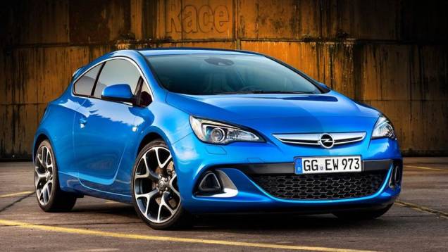Opel - Verdadeiro dono: General Motors; Sede: Alemanha; Volume de produção: mais de 1,1 milhão de unidades por ano; Mercado que atende: Todo o mundo menos a América do Norte Opel - Verdadeiro dono: General Motors; Sede: Alemanha; Volume de produção: mais de 1,1 milhão de unidades por ano; Mercado que atende: Todo o mundo menos a América do Norte