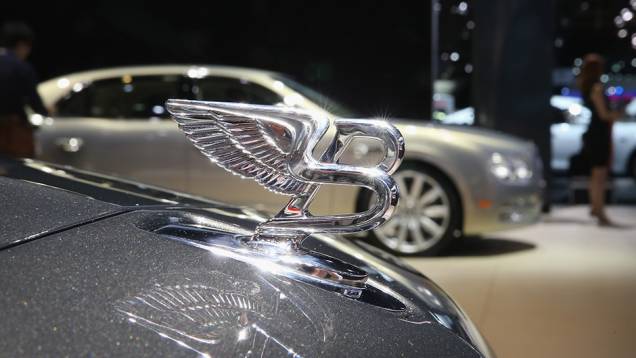 Estande da Bentley | <a href="https://preprod.quatrorodas.abril.com.br/galerias/saloes/detroit-2015/1o-dia-salao-detroit-824981.shtml" rel="migration">Veja a primeira parte</a> Estande da Bentley | <a href="https://preprod.quatrorodas.abril.com.br/galerias/saloes/detroit-2015/1o-dia-salao-detroit-824981.shtml" rel="migration">Veja a primeira parte</a>
