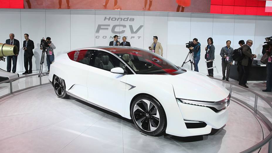 Honda FCV concept | <a href="https://preprod.quatrorodas.abril.com.br/galerias/saloes/detroit-2015/1o-dia-salao-detroit-824981.shtml" rel="migration">Veja a primeira parte</a>