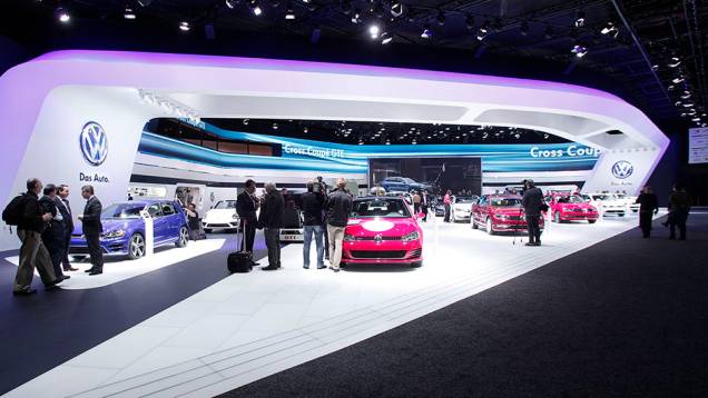 Estande Volkswagen | <a href="https://preprod.quatrorodas.abril.com.br/galerias/saloes/detroit-2015/1o-dia-salao-detroit-824981.shtml" rel="migration">Veja a primeira parte</a> | <a href="https://preprod.quatrorodas.abril.com.br/galerias/saloes/detroit-2015/direto-detroit-parte-2-825561.shtm" rel="migration"></a> Estande Volkswagen | <a href="https://preprod.quatrorodas.abril.com.br/galerias/saloes/detroit-2015/1o-dia-salao-detroit-824981.shtml" rel="migration">Veja a primeira parte</a> | <a href="https://preprod.quatrorodas.abril.com.br/galerias/saloes/detroit-2015/direto-detroit-parte-2-825561.shtm" rel="migration"></a>