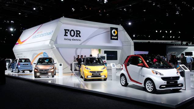 Estande da Smart | <a href="https://preprod.quatrorodas.abril.com.br/galerias/saloes/detroit-2015/1o-dia-salao-detroit-824981.shtml" rel="migration">Veja a primeira parte</a> | <a href="https://preprod.quatrorodas.abril.com.br/galerias/saloes/detroit-2015/direto-detroit-parte-2-825561.shtml" rel="migration"></a> Estande da Smart | <a href="https://preprod.quatrorodas.abril.com.br/galerias/saloes/detroit-2015/1o-dia-salao-detroit-824981.shtml" rel="migration">Veja a primeira parte</a> | <a href="https://preprod.quatrorodas.abril.com.br/galerias/saloes/detroit-2015/direto-detroit-parte-2-825561.shtml" rel="migration"></a>