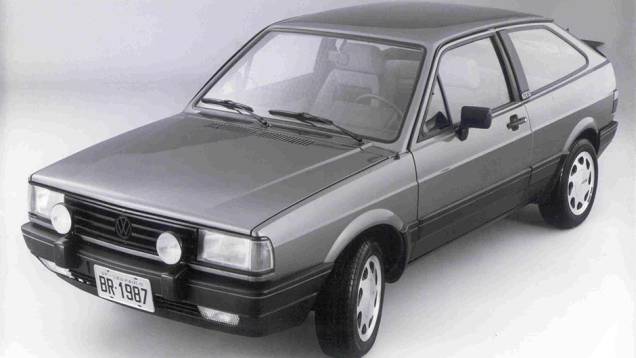 PASSADO: VW Gol - Desnecessário discorrer sobre os muitos méritos do Gol ao longo de mais de três décadas de existência. Logo em sua primeira geração, foram muitas versões, incluindo a histórica GT, com motor AP-1800 PASSADO: VW Gol - Desnecessário discorrer sobre os muitos méritos do Gol ao longo de mais de três décadas de existência. Logo em sua primeira geração, foram muitas versões, incluindo a histórica GT, com motor AP-1800