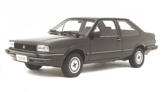 PASSADO: VW Santana - O grande rival do Chevrolet Monza por mais de uma década. O Santana, porém, foi um pouco mais longevo, resistindo no Brasil até 2006, quando já era amplamente superado por carros mais modernos PASSADO: VW Santana - O grande rival do Chevrolet Monza por mais de uma década. O Santana, porém, foi um pouco mais longevo, resistindo no Brasil até 2006, quando já era amplamente superado por carros mais modernos
