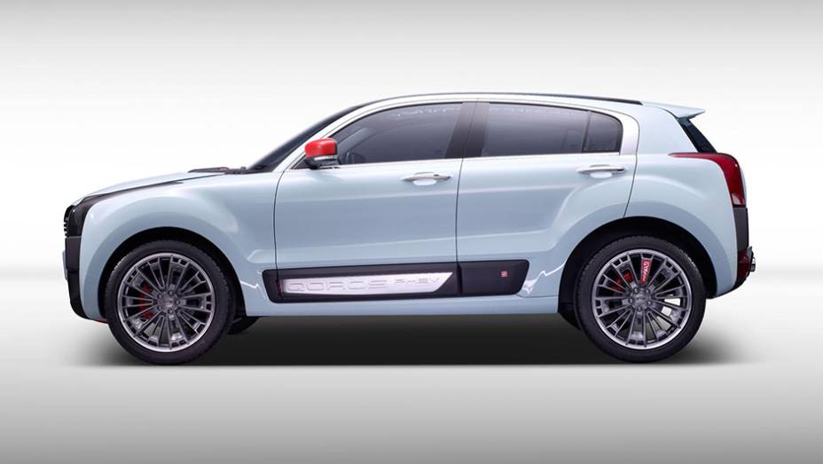 O h&iacute;brido tem um pequeno motor turbo a gasolina e dois motores el&eacute;tricos | <a href="https://preprod.quatrorodas.abril.com.br/noticias/fabricantes/qoros-2-suv-phev-concept-revelado-856822.shtml" rel="migration">Leia mais</a>