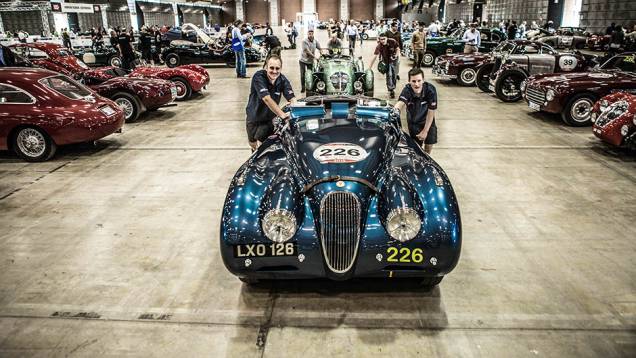 A largada da Mille Miglia ocorre em Brescia, tendo como destino ao fim do primeiro dia a cidade de Rimini. A largada da Mille Miglia ocorre em Brescia, tendo como destino ao fim do primeiro dia a cidade de Rimini.