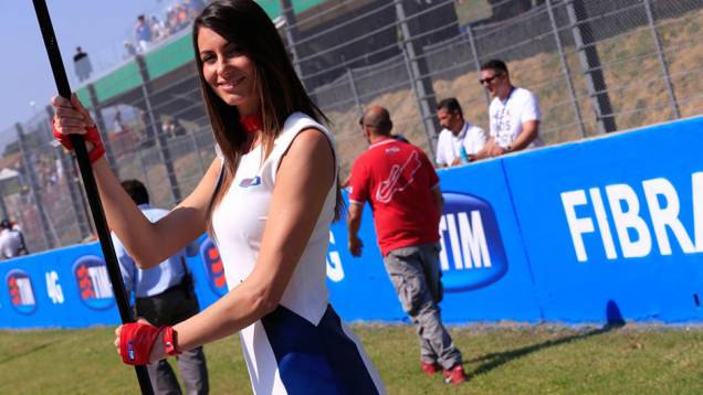 Confira as belas garotas do grid da MotoGP em Mugello! | <a href="https://preprod.quatrorodas.abril.com.br/moto/noticias/motogp-jorge-lorenzo-vence-mugello-871621.shtml" rel="migration">Leia mais</a> Confira as belas garotas do grid da MotoGP em Mugello! | <a href="https://preprod.quatrorodas.abril.com.br/moto/noticias/motogp-jorge-lorenzo-vence-mugello-871621.shtml" rel="migration">Leia mais</a>
