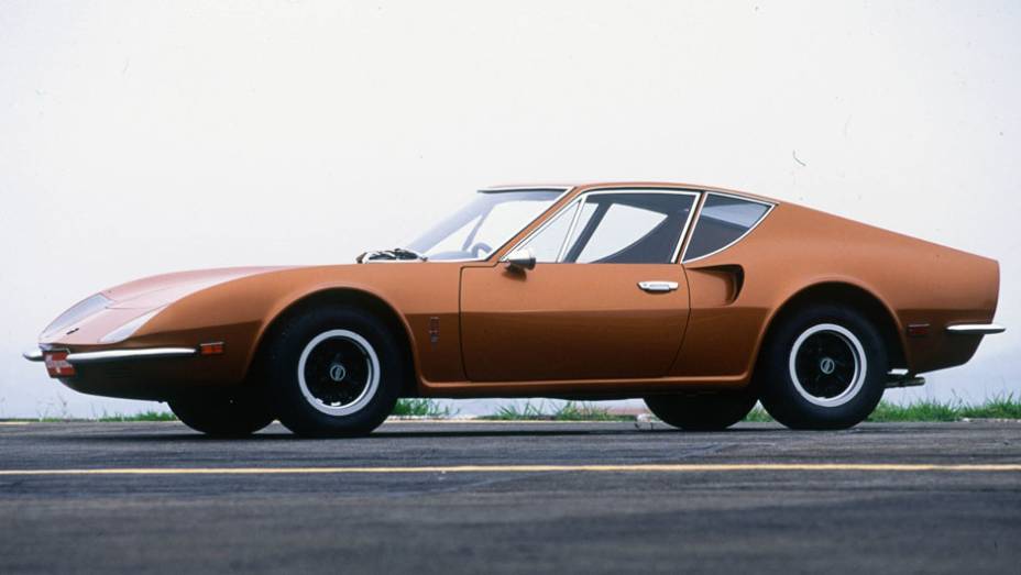 Puma GT 4R: os únicos três exemplares produzidos com tal nome e configuração foram feitos para sorteio entre os leitores de QUATRO RODAS em 1969, marcando uma iniciativa sem igual até hoje na imprensa brasileira. | <a href="https://preprod.quatrorodas.abril.com.br/" rel="migration"></a> Puma GT 4R: os únicos três exemplares produzidos com tal nome e configuração foram feitos para sorteio entre os leitores de QUATRO RODAS em 1969, marcando uma iniciativa sem igual até hoje na imprensa brasileira. | <a href="https://preprod.quatrorodas.abril.com.br/" rel="migration"></a>