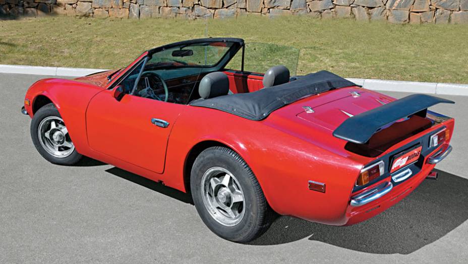 Puma GTS: com o fim do Willys Interlagos e do Karmann Ghia, modelos de série, o Puma GT conversível (inicialmente GTE Spider e depois GTS) supriu em grande parte a demanda por esportivos sem teto no país. | <a href="https://preprod.quatrorodas.abril.com.br/noticias" rel="migration"></a> Puma GTS: com o fim do Willys Interlagos e do Karmann Ghia, modelos de série, o Puma GT conversível (inicialmente GTE Spider e depois GTS) supriu em grande parte a demanda por esportivos sem teto no país. | <a href="https://preprod.quatrorodas.abril.com.br/noticias" rel="migration"></a>