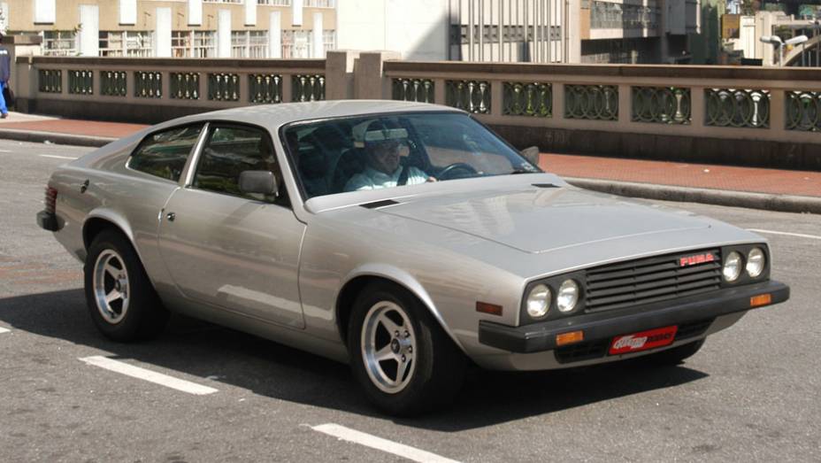 Puma GTB S2: renovação feliz do estilo do GTB introduzida no final de 1978, ele conseguiu marcar uma identidade mais própria para o modelo, sem similares imediatos tanto na indústria americana, quanto na européia | <a href="https://preprod.quatrorodas.abril.com.br/" rel="migration"></a> Puma GTB S2: renovação feliz do estilo do GTB introduzida no final de 1978, ele conseguiu marcar uma identidade mais própria para o modelo, sem similares imediatos tanto na indústria americana, quanto na européia | <a href="https://preprod.quatrorodas.abril.com.br/" rel="migration"></a>