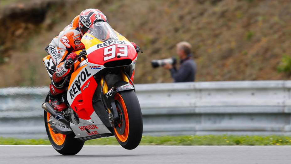 Marc Márquez cravou a nona pole da temporada. | <a href="https://preprod.quatrorodas.abril.com.br/moto/noticias/marquez-crava-nona-pole-ano-796969.shtml" rel="migration">Leia mais</a>