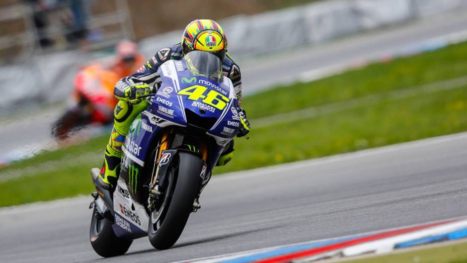 Valentino Rossi classificou na sétima posição. | <a href="https://preprod.quatrorodas.abril.com.br/moto/noticias/marquez-crava-nona-pole-ano-796969.shtml" rel="migration">Leia mais</a>