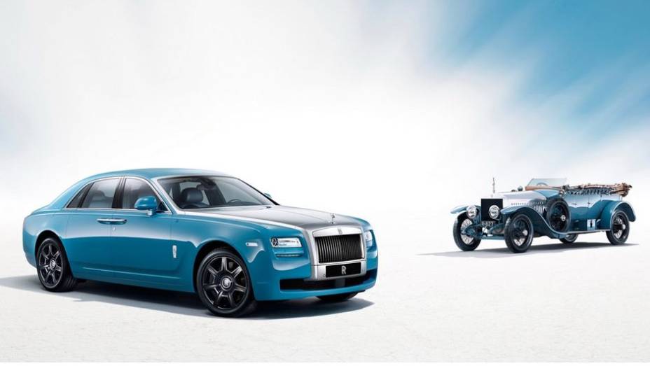 A Rolls-Royce aderiu à ideia de criar edições especiais de seus modelos baseadas em veículos do passado. É com essa proposta que a marca apresenta o Ghost Alpine Trial Centenary Collection neste Salão de Xangai | <a href="%20https://preprod.quatrorodas.abril.com.br/" rel="migration"></a>