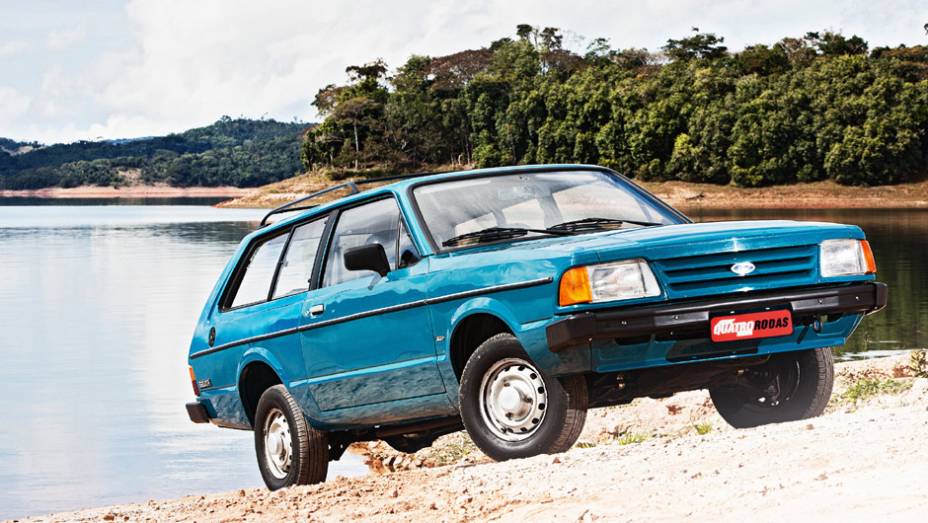 Ford Belina 4x4: lançada no fim de 1984, a perua passou pelo teste de Longa Duração, mas fracassou após sucessivas quebras do sistema de tração integral; as baixas vendas a fizeram sair de cena em 1987 Ford Belina 4x4: lançada no fim de 1984, a perua passou pelo teste de Longa Duração, mas fracassou após sucessivas quebras do sistema de tração integral; as baixas vendas a fizeram sair de cena em 1987