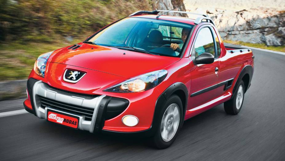 Peugeot Hoggar: longe de ser um sucesso de vendas - pelo contrário, amargou as últimas posições de um segmento dominado pela líder absoluta Fiat Strada e VW Saveiro; saiu de cena em 2014