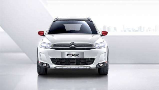 O C-XR compartilha plataforma e diversos componentes com o Peugeot 2008. | <a href="https://preprod.quatrorodas.abril.com.br/noticias/saloes/pequim-2014/citroen-revela-conceito-c-xr-780309.shtml" rel="migration">Leia mais</a> O C-XR compartilha plataforma e diversos componentes com o Peugeot 2008. | <a href="https://preprod.quatrorodas.abril.com.br/noticias/saloes/pequim-2014/citroen-revela-conceito-c-xr-780309.shtml" rel="migration">Leia mais</a>