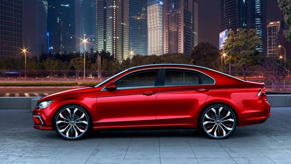 Volkswagen mostrou oficialmente o conceito New Midsize Coupe. | <a href="https://preprod.quatrorodas.abril.com.br/noticias/saloes/pequim-2014/conceito-volkswagen-new-midsize-coupe-sera-revelado-pequim-780074.shtml" rel="migration">Leia mais</a>