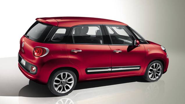 Suas vendas começam na Europa no último trimestre de 2012 | <a href="https://preprod.quatrorodas.abril.com.br/saloes/genebra/2012/fiat-500l-678496.shtml" rel="migration">Leia mais</a> Suas vendas começam na Europa no último trimestre de 2012 | <a href="https://preprod.quatrorodas.abril.com.br/saloes/genebra/2012/fiat-500l-678496.shtml" rel="migration">Leia mais</a>