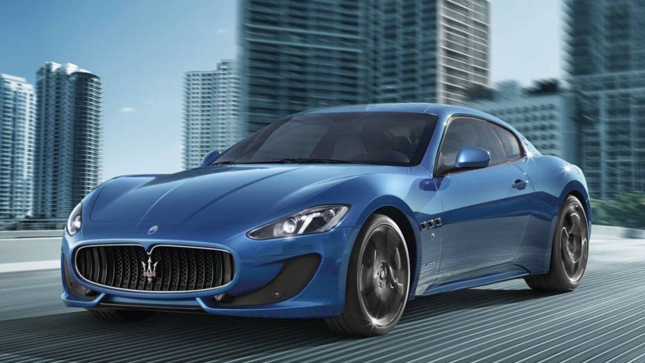 A nova versão recebeu um face-lift na dianteira, com redesenho do para-choque e faróis | <a href="https://preprod.quatrorodas.abril.com.br/saloes/genebra/2012/maserati-granturismo-sport-678526.shtml" rel="migration">Leia mais</a>